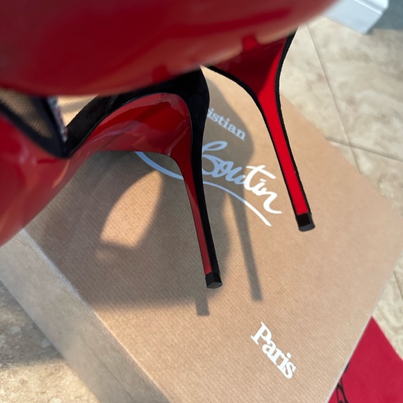 Louboutin heels - Picture 9 of 11